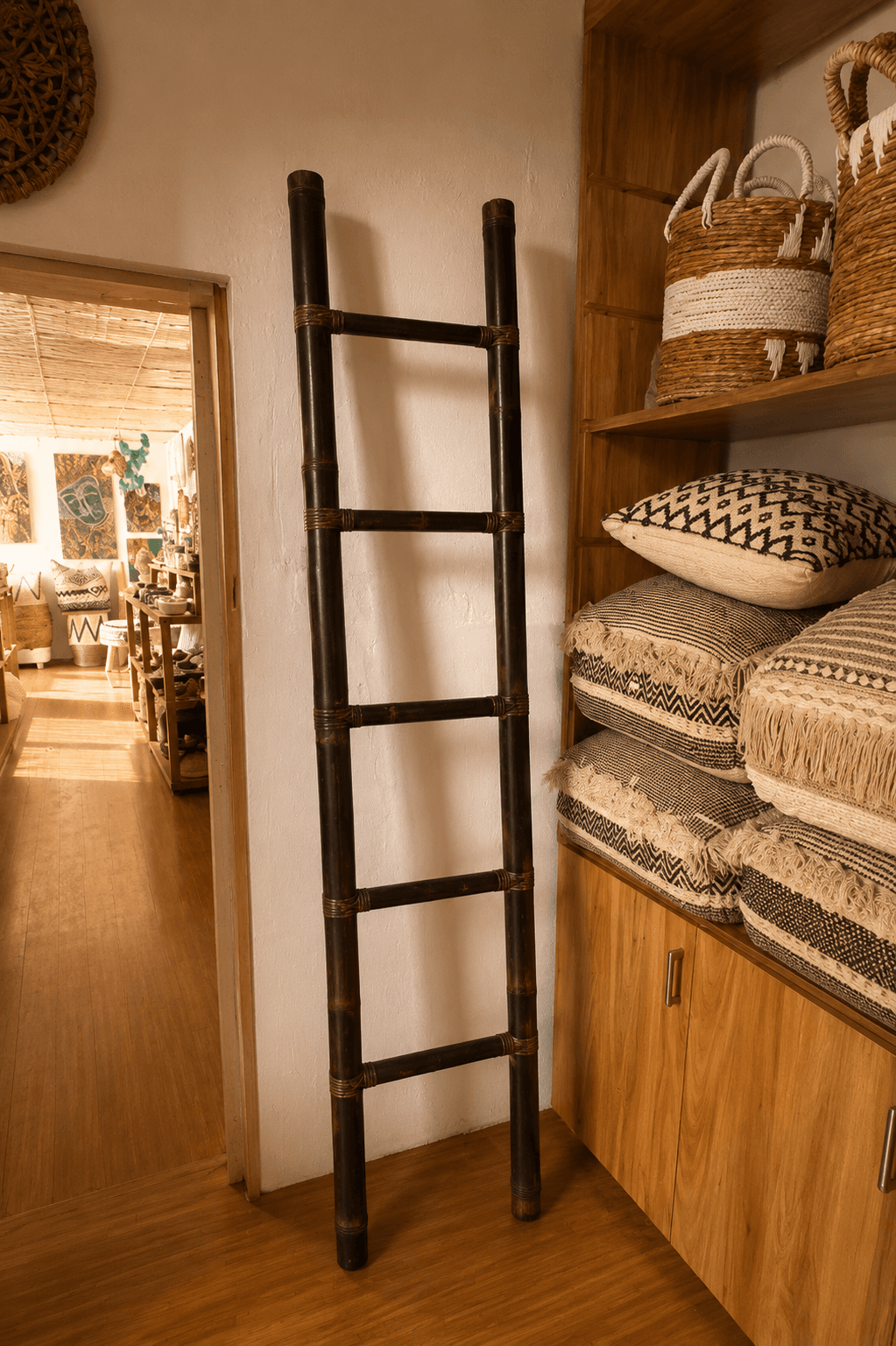 Bamboo Ladder — Black, 200cm